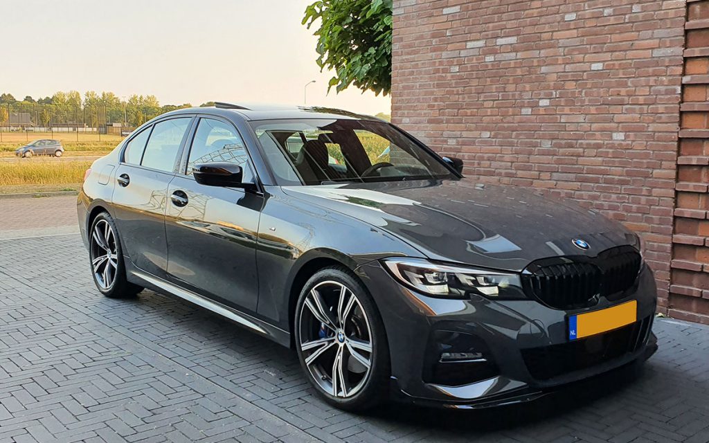 330i